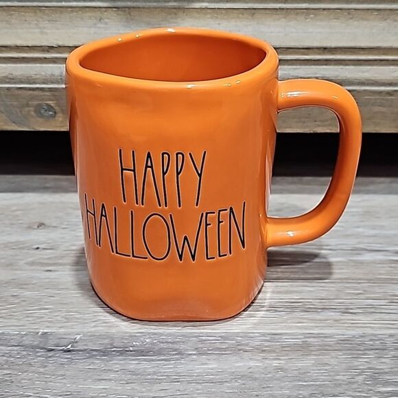 Bn Rae Dunn mug - Picture 1 of 2